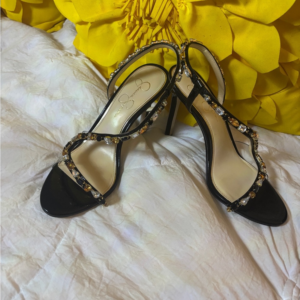 Jessica Simpson Black Heels with Modern Elegance - Picture 7 of 7